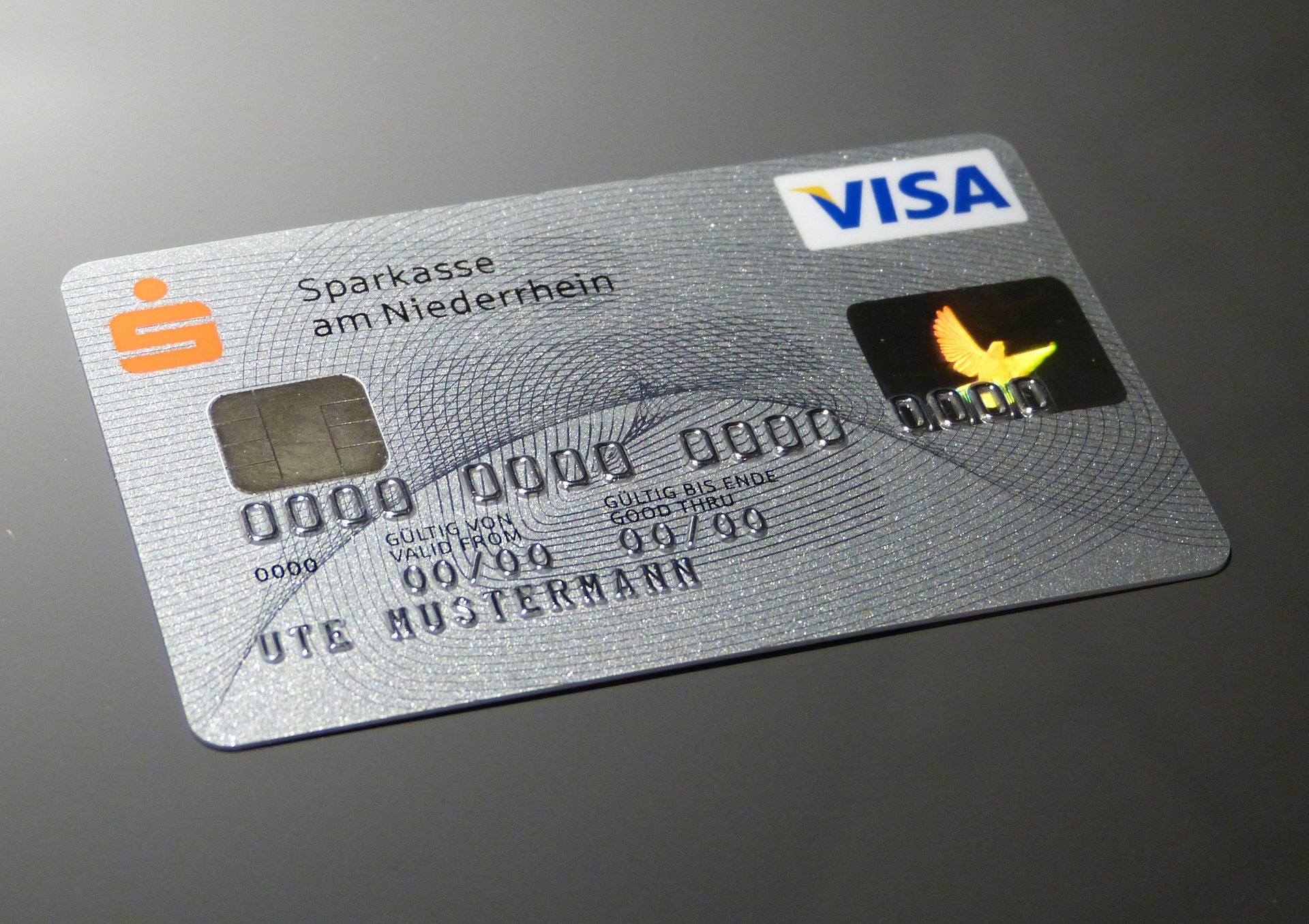 Falco Cheque Guarantee Card 229830 1920
