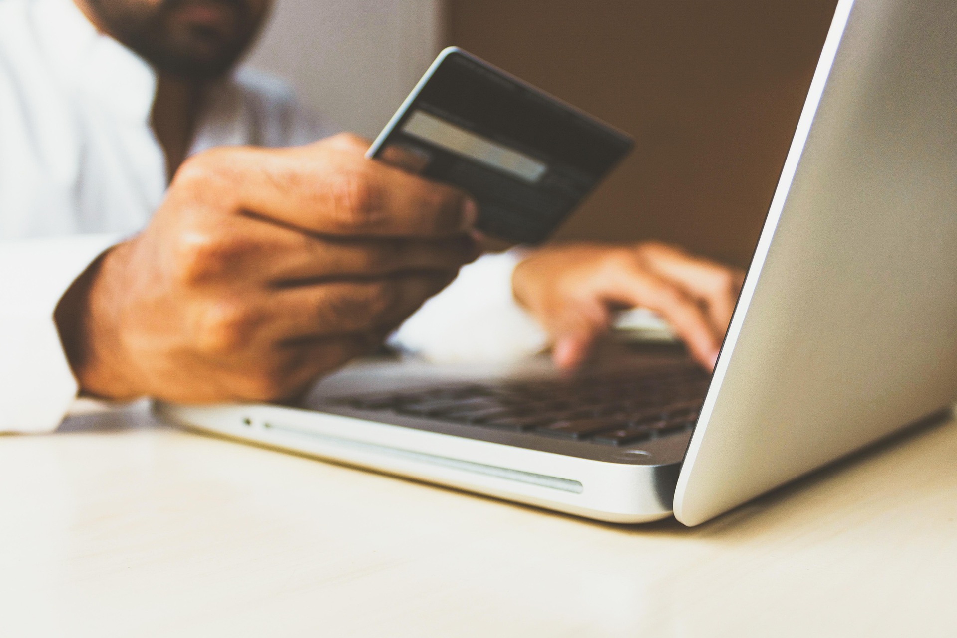Rupixen Payment 4334491 1920 1